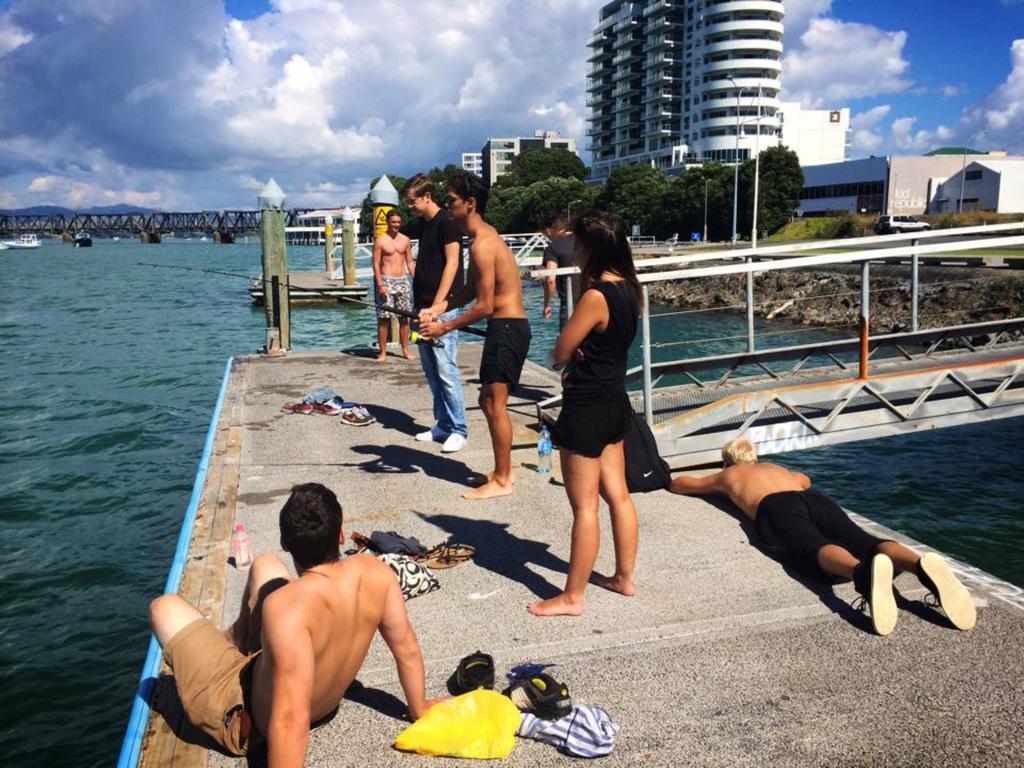 Harbourside City Backpackers Tauranga Bagian luar foto