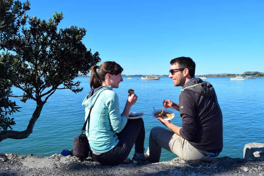 Harbourside City Backpackers Tauranga Bagian luar foto