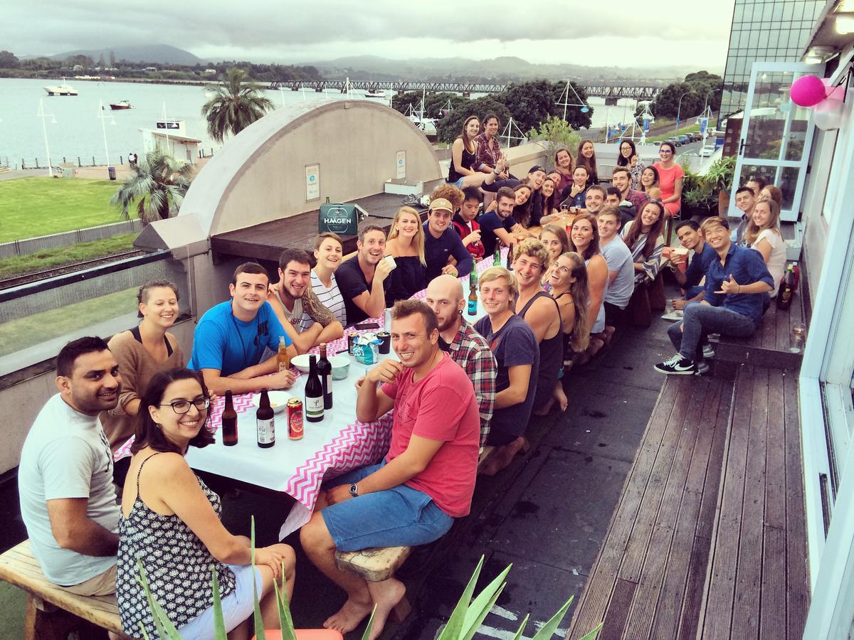 Harbourside City Backpackers Tauranga Bagian luar foto